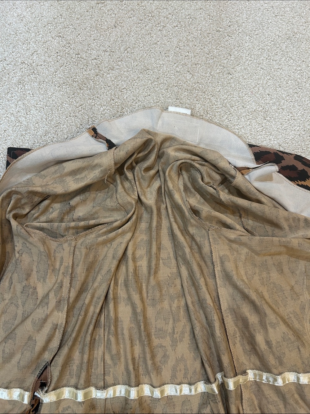 Vintage Y2K DVF Diane von Furstenberg Leopard Silk Wrap Dress Size 8 - Picture 11 of 11